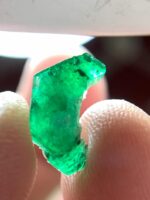 Vibrant Green Gem: 2.17 Carat Emerald Crystal from Swat Valley, Pakistan - Image 11