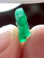 Vibrant Green Gem: 2.17 Carat Emerald Crystal from Swat Valley, Pakistan - Image 12