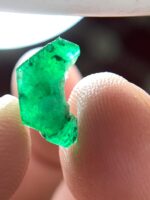 Vibrant Green Gem: 2.17 Carat Emerald Crystal from Swat Valley, Pakistan - Image 7