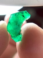 Vibrant Green Gem: 2.17 Carat Emerald Crystal from Swat Valley, Pakistan - Image 9