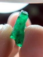 Vibrant Green Gem: 2.17 Carat Emerald Crystal from Swat Valley, Pakistan - Image 10