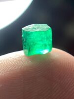 Perfectly Proportioned: 1.40 Carat Emerald Crystal from Swat Valley, Pakistan - Image 4