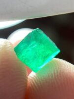 Perfectly Proportioned: 1.40 Carat Emerald Crystal from Swat Valley, Pakistan - Image 6