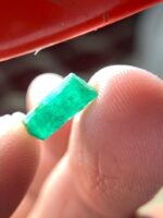 The Radiant Grace of a 1.70 ct Panjshir Emerald Crystal - Image 5