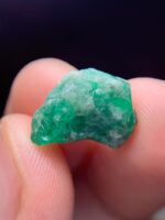 9.62ct Swat Emerald Crystal – Natural Gemstone, Pakistan - Image 3