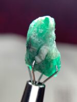 9.62ct Swat Emerald Crystal – Natural Gemstone, Pakistan - Image 5