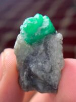 40.87 ct Swat Emerald: A Majestic Giant From the Valley of Gems - Image 3