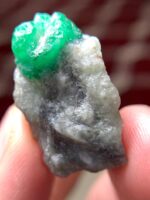 40.87 ct Swat Emerald: A Majestic Giant From the Valley of Gems - Image 6