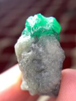 40.87 ct Swat Emerald: A Majestic Giant From the Valley of Gems - Image 7