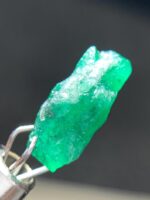 Radiant 2.04ct SWAT Emerald – 11.87 x 5.38 x 5.14mm of Pure Green Elegance - Image 7