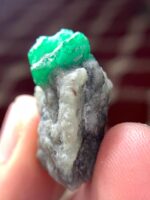 40.87 ct Swat Emerald: A Majestic Giant From the Valley of Gems - Image 8