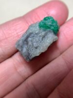 40.87 ct Swat Emerald: A Majestic Giant From the Valley of Gems - Image 9