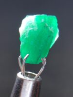 3.72ct Raw Emerald Crystal: Swat Valley Gemstone - Image 2