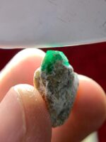 18.90ct Swat Emerald Specimen – Natural Green Crystal | 19.83 x 17.65 x 9.63 mm - Image 2
