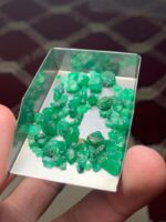 38.71 Carat Swat Emerald Rough Lot – Natural Gemstone Description - Image 4