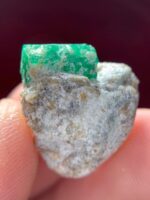 18.90ct Swat Emerald Specimen – Natural Green Crystal | 19.83 x 17.65 x 9.63 mm - Image 10