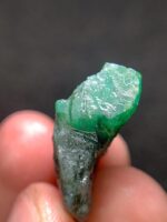 Exploring the Timeless Beauty of a 33.70ct Emerald from the Swat Valley - Image 8
