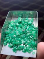 Raw Beauty Unveiled: 43.43-Carat Emerald Rough Lot from Swat - Image 14