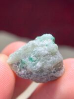 A Crystal of Distinction: 18.75ct Swat Emerald Specimen - Image 6
