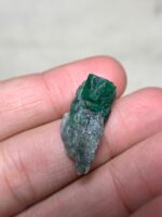 Exquisite 15.30-Carat Emerald Specimens: Elegance in an Unconventional Shape - Image 2