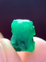 6.85ct Swat Emerald Crystal – Raw Natural Beauty from Pakistan’s Gemstone - Image 4