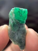 Exquisite 15.30-Carat Emerald Specimens: Elegance in an Unconventional Shape - Image 6