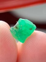 Earthborn Depth: 2.26ct Emerald Crystal from Swat Valley - Image 5