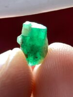 A Glimpse of Nature's Artistry: 1.81ct Emerald Crystal from Swat - Image 6