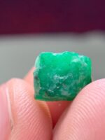 6.70ct Swat Emerald Crystal: A Majestic Green Gem from Pakistan - Image 6