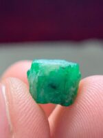 6.70ct Swat Emerald Crystal: A Majestic Green Gem from Pakistan - Image 7