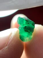 A Towering Treasure: 2.15 Carat Swat Emerald Crystal with Striking Depth - Image 4