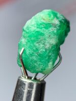 4.45ct Swat Emerald Crystal – Natural Elegance with Striking Dimensions - Image 7