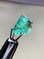 1.10ct Swat Emerald Crystal – Small Gem with Pure Origin (7.26 x 5.77 x 3.85 mm) - Image 7