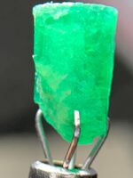 A Closer Look at a 2.30ct Emerald SWAT Crystal (9x6x5mm): Small but Striking - Image 4
