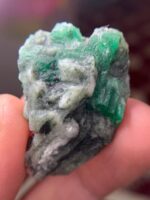 63-Carat Emerald Specimen from Swat: A Striking Wide-Form Crystal (37.20 × 26.45 × 12.30 mm) - Image 4