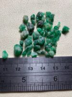 Swat’s Impressive Treasure: A 31.04 Carat Emerald Rough Lot - Image 12