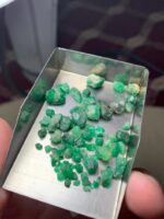 Swat’s Impressive Treasure: A 31.04 Carat Emerald Rough Lot - Image 7