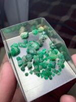 Swat’s Impressive Treasure: A 31.04 Carat Emerald Rough Lot - Image 9
