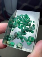 Swat’s Impressive Treasure: A 31.04 Carat Emerald Rough Lot - Image 10