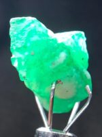 Striking 4.00ct Swat Emerald Crystal – Natural Elegance in 11x7x6mm - Image 4