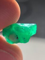 Striking 4.00ct Swat Emerald Crystal – Natural Elegance in 11x7x6mm - Image 9
