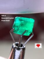 1.61 ct Swat Emerald Crystal — Compact Green Brilliance
