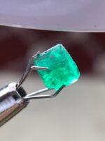 1.61 ct Swat Emerald Crystal — Compact Green Brilliance - Image 5