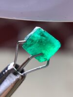 1.61 ct Swat Emerald Crystal — Compact Green Brilliance - Image 6