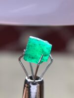 1.61 ct Swat Emerald Crystal — Compact Green Brilliance - Image 10