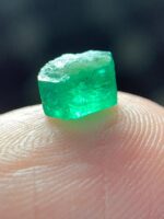 1.36 ct Swat Emerald Crystal — A Deep Green Jewel of Natural Elegance - Image 3