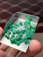 40 Carat Swat Emerald Rough – Natural Green Crystal from Pakistan - Image 15