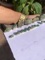 404 Carat Swat Emerald Specimen Lot – Monumental Crystal for Collectors - Image 3