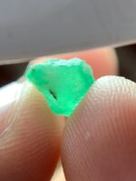 Emerald Elegance: The 1.70 Carat Swat Crystal - Image 7