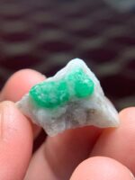 The Majesty of a 31 ct Emerald Specimen - Image 4